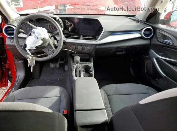 KL77LFEP5TC011638 2026 CHEVROLET TRAX Red 