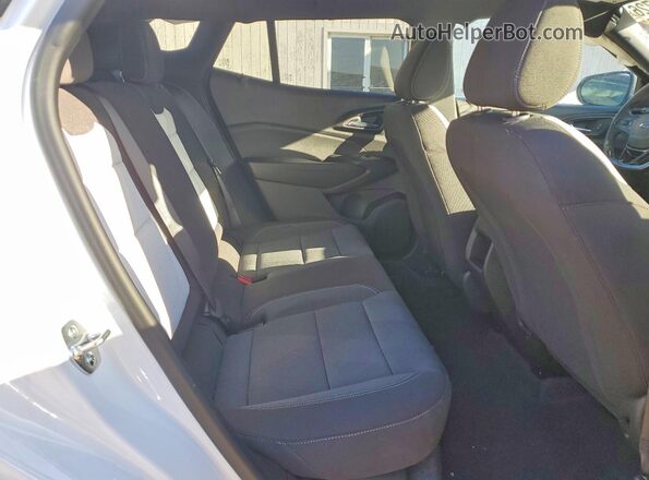 KL77LGEP3TC028959 2026 CHEVROLET TRAX Белый Вид задней части салона