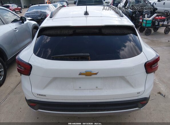 KL77LHE21RC174909 2024 CHEVROLET TRAX White 