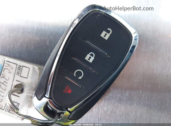 KL77LHE28RC242137 2024 CHEVROLET TRAX Red Вид панелі приладів