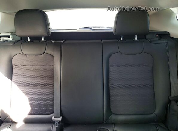 KL77LHEP3SC184231 2025 CHEVROLET TRAX Gray Vista de los asientos traseros