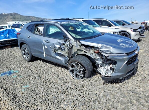 KL77LHEP3SC184231 2025 CHEVROLET TRAX Gray Delantero derecho