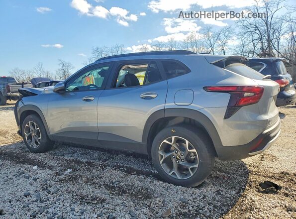 KL77LHEP3TC044617 2026 CHEVROLET TRAX Серебряный Задняя левая четверть