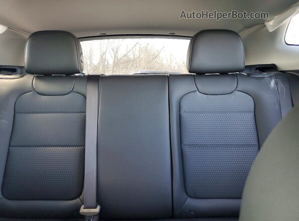 KL77LHEP3TC044617 2026 CHEVROLET TRAX Серебряный Вид задних сидений