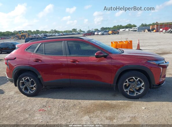 KL77LHEP4SC145650 2025 CHEVROLET TRAX Burgundy Widok wnętrza z tyłu