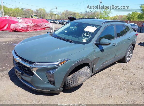 KL77LHEP6SC262498 2025 CHEVROLET TRAX Gray Vista tres cuartos delantera izquierda