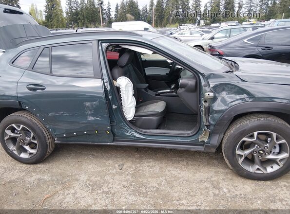 KL77LHEP7SC245340 2025 CHEVROLET TRAX Gray Front view