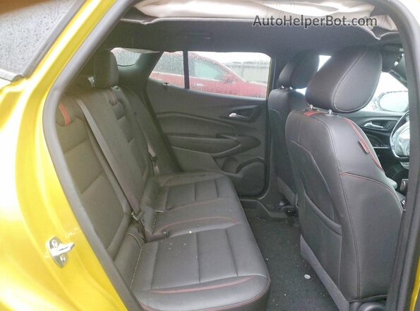KL77LJEP6SC000780 2025 CHEVROLET TRAX Yellow 