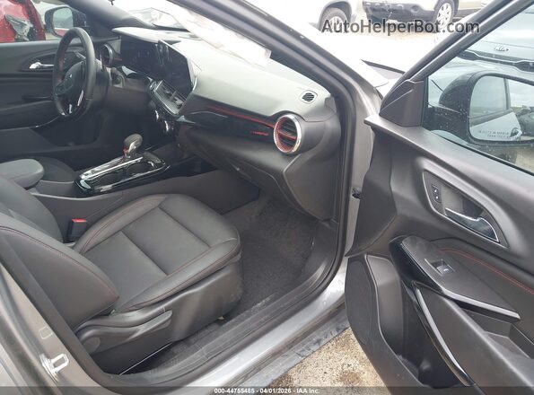 KL77LJEP6SC303669 2025 CHEVROLET TRAX Silver 