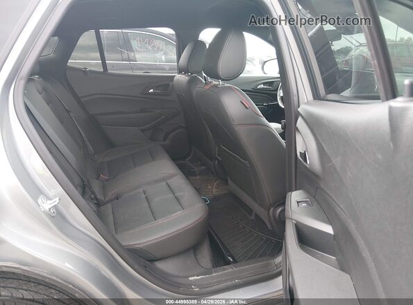 KL77LJEP9SC079796 2025 CHEVROLET TRAX Gray VIN sticker view
