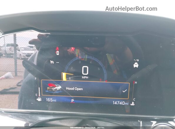 KL77LJEPXSC281000 2025 CHEVROLET TRAX White Հետևի նստատեղերի տեսք