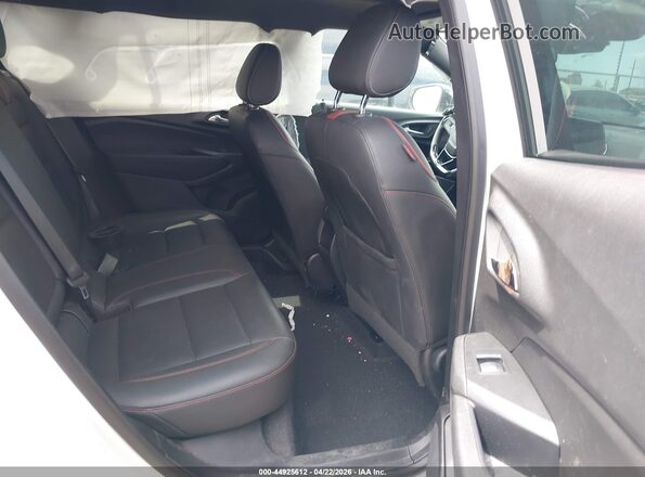 KL77LJEPXSC281000 2025 CHEVROLET TRAX White VIN կոդի պիտակի տեսք