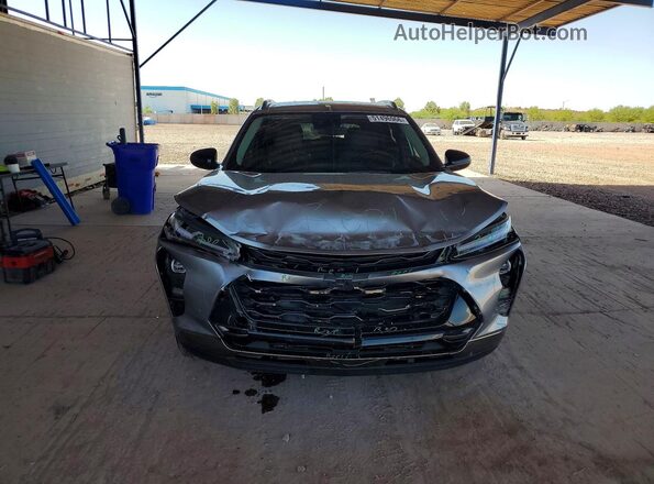 KL77LKE27RC103291 2024 CHEVROLET TRAX Silver Widok z przodu