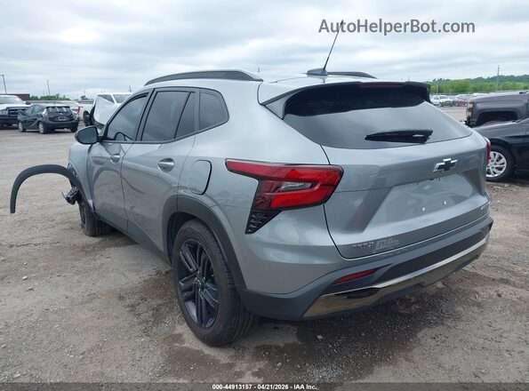 KL77LKEP0SC158344 2025 CHEVROLET TRAX Gray Rear left