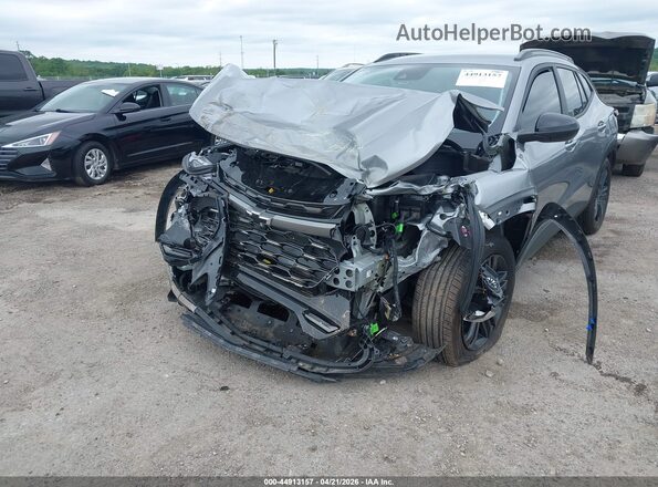 KL77LKEP0SC158344 2025 CHEVROLET TRAX Gray Front view