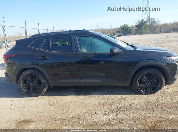 KL77LKEP4SC264814 2025 CHEVROLET TRAX Black Սալոնի հետևի տեսք