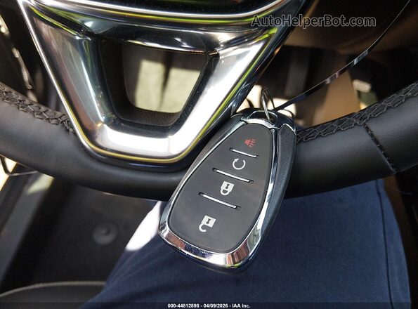 KL77LKEP6SC285891 2025 CHEVROLET TRAX Silver 