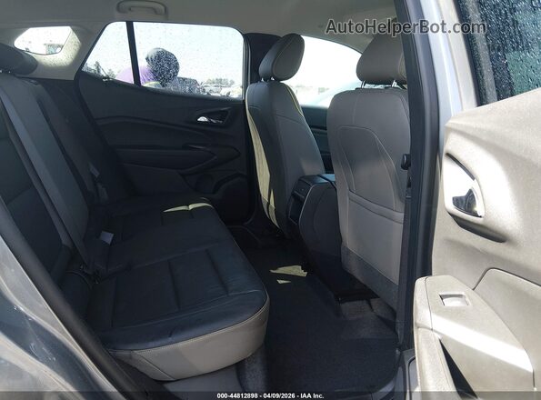 KL77LKEP6SC285891 2025 CHEVROLET TRAX Silver 