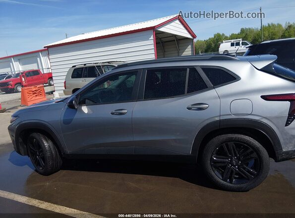 KL77LKEP6SC285891 2025 CHEVROLET TRAX Silver 