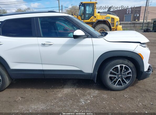 KL79MPSL2RB091427 2024 CHEVROLET TRAILBLAZER White Սարքավորումների վահանակի տեսք