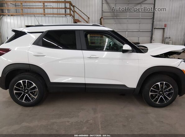 KL79MRSL2SB110902 2025 CHEVROLET TRAILBLAZER White სალონის 360-გრადუსიანი ხედი