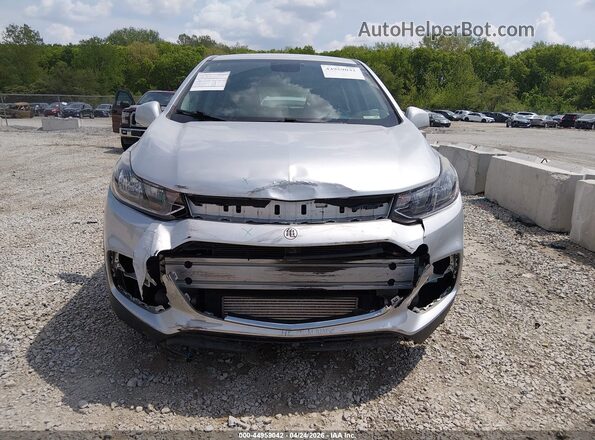 KL7CJKSB5JB622262 2018 CHEVROLET TRAX Silver Вид спереду