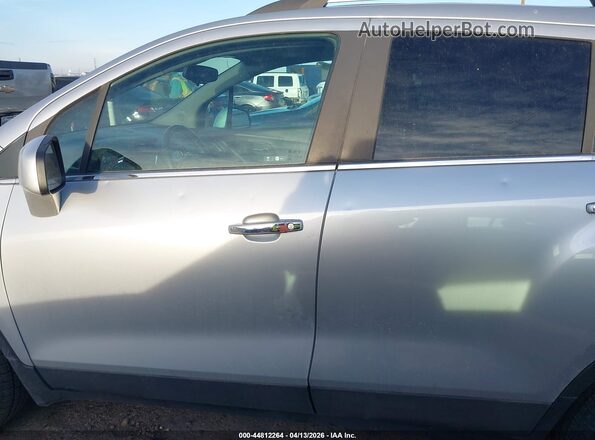 KL7CJLSB0JB715356 2018 CHEVROLET TRAX Silver 