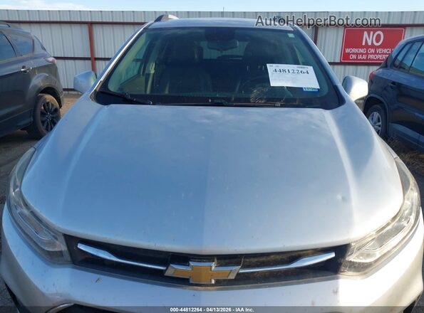 KL7CJLSB0JB715356 2018 CHEVROLET TRAX Silver 