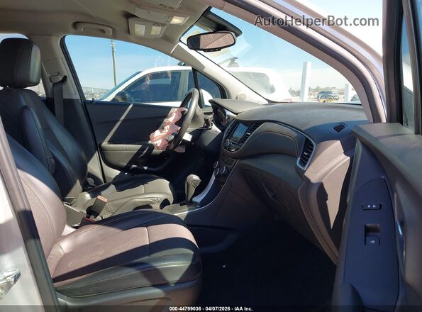 KL7CJLSB1MB337584 2021 CHEVROLET TRAX Silver წინა სალონის ხედი