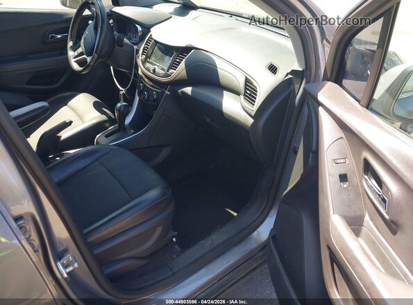 KL7CJLSB2KB896526 2019 CHEVROLET TRAX Silver 