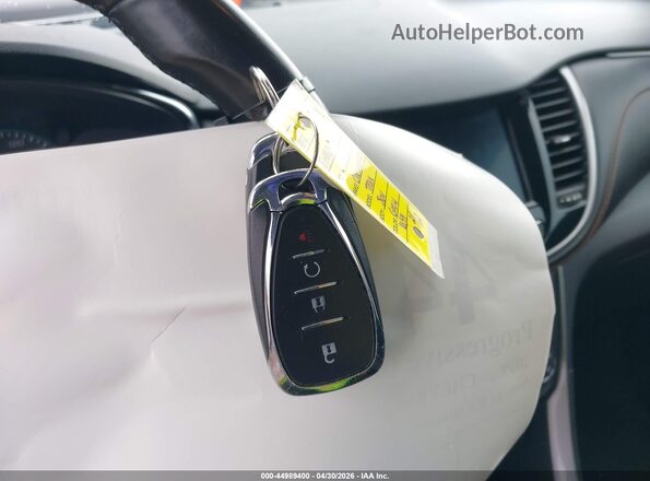 KL7CJLSB4KB907039 2019 CHEVROLET TRAX Gray Vista del salpicadero