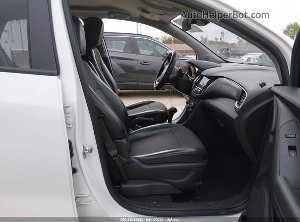 KL7CJLSB4LB323788 2020 CHEVROLET TRAX White Vista interior delantera