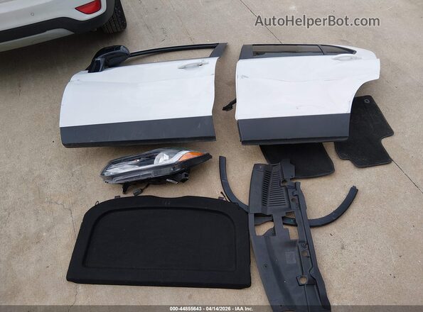 KL7CJLSB4LB323788 2020 CHEVROLET TRAX White Vista del cuadro de instrumentos