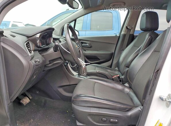 KL7CJLSB5KB750525 2019 CHEVROLET TRAX White წინა სალონის ხედი