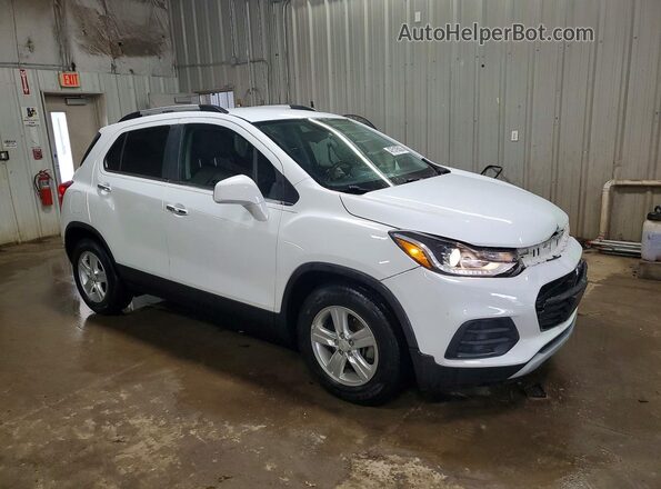 KL7CJLSB7JB634189 2018 CHEVROLET TRAX White Front right