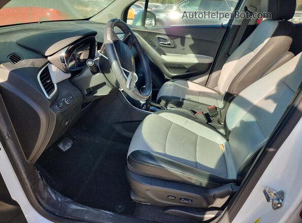 KL7CJMSB8LB339451 2020 CHEVROLET TRAX White Vista interior delantera