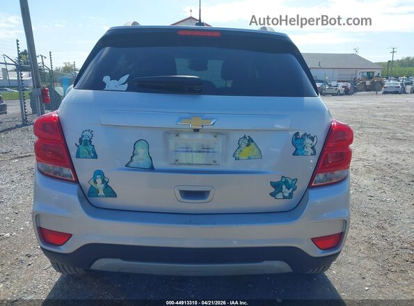 KL7CJPSB3KB756928 2019 CHEVROLET TRAX Серебряный 