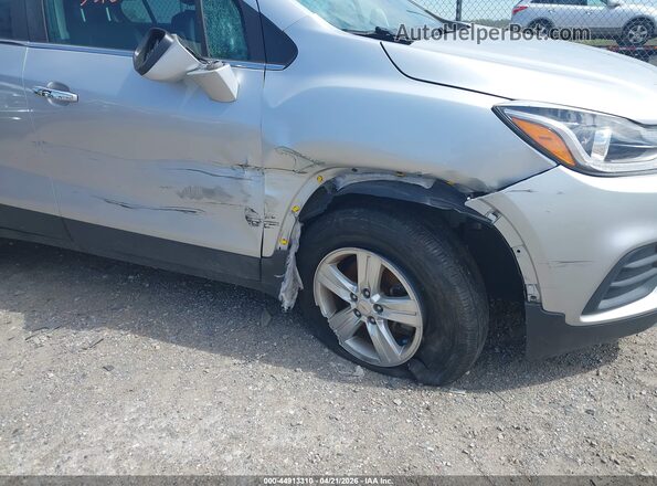 KL7CJPSB3KB756928 2019 CHEVROLET TRAX Серебряный 