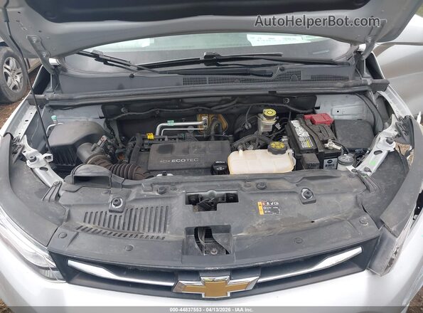 KL7CJPSB4KB926665 2019 CHEVROLET TRAX Silver Вид ззаду