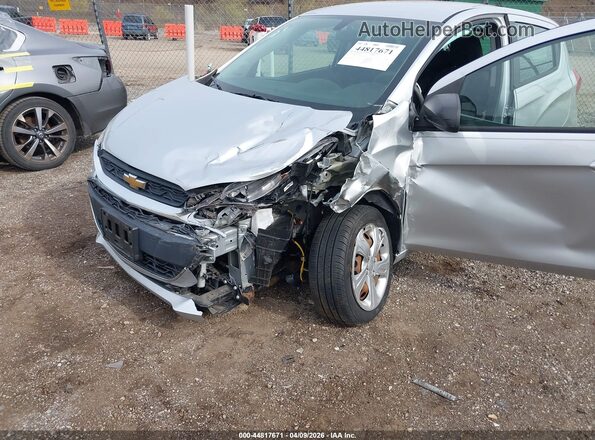 KL8CB6SA2KC742068 2019 CHEVROLET SPARK Silver Вид спереду