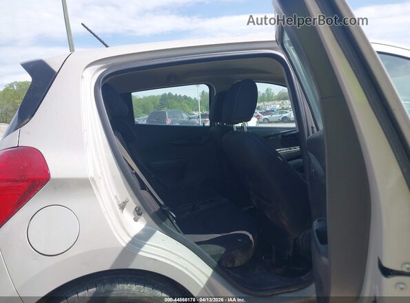 KL8CC6SA4KC800422 2019 CHEVROLET SPARK Кремовый Вид наклейки с VIN-кодом