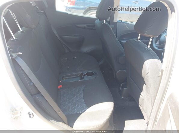 KL8CD6SA2KC731369 2019 CHEVROLET SPARK Кремовый Вид наклейки с VIN-кодом