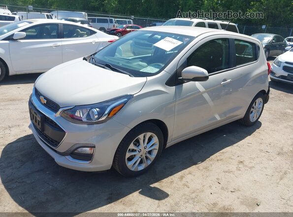 KL8CD6SA2KC731369 2019 CHEVROLET SPARK Кремовый Передняя левая четверть