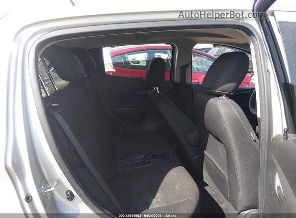 KL8CD6SA2LC449847 2020 CHEVROLET SPARK Silver VIN կոդի պիտակի տեսք