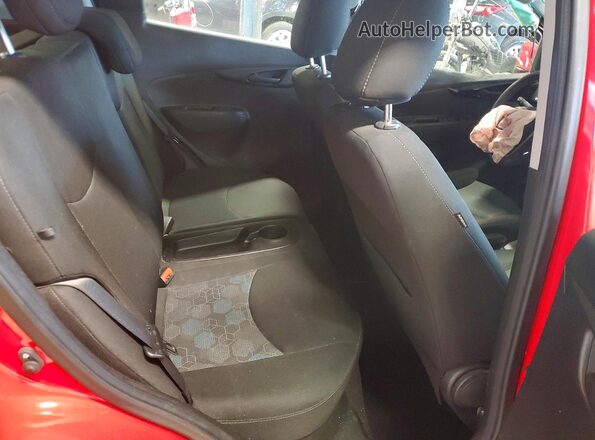 KL8CD6SA3HC759979 2017 CHEVROLET SPARK Red Widok wnętrza z tyłu