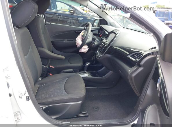 KL8CD6SA7MC746789 2021 CHEVROLET SPARK White Front interior view