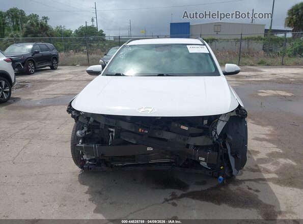 KM8HC3AB6RU045733 2024 HYUNDAI KONA White Widok deski rozdzielczej