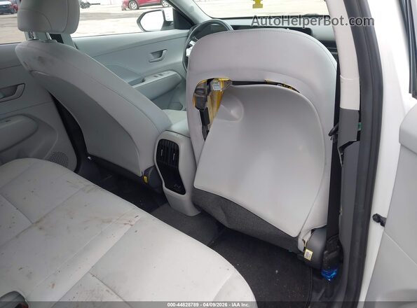 KM8HC3AB6RU045733 2024 HYUNDAI KONA White 
