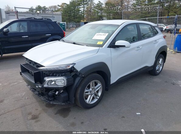 KM8K1CAA1LU574159 2020 HYUNDAI KONA White წინა მარცხენა ხედი სამი მეოთხედიდან
