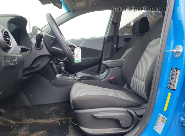 KM8K2CAA9LU535025 2020 HYUNDAI KONA Blue Front interior view